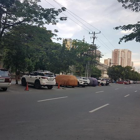 A Homey Place At Adriatico Manila Bagian luar foto